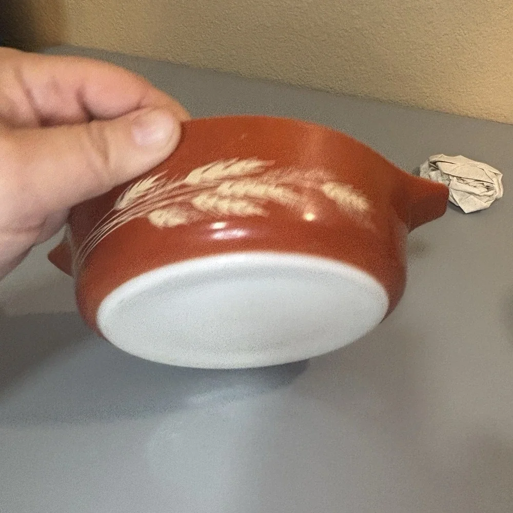 Pyrex Autumn Harvest Wheat Small Round Dish, No lid, Brown White Vintage Retro